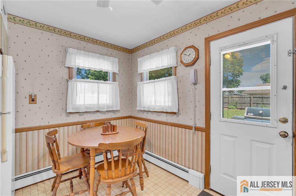 11 Richmond Road Edison, NJ 08817 - Photo 8 of 28 Gallery Image 8