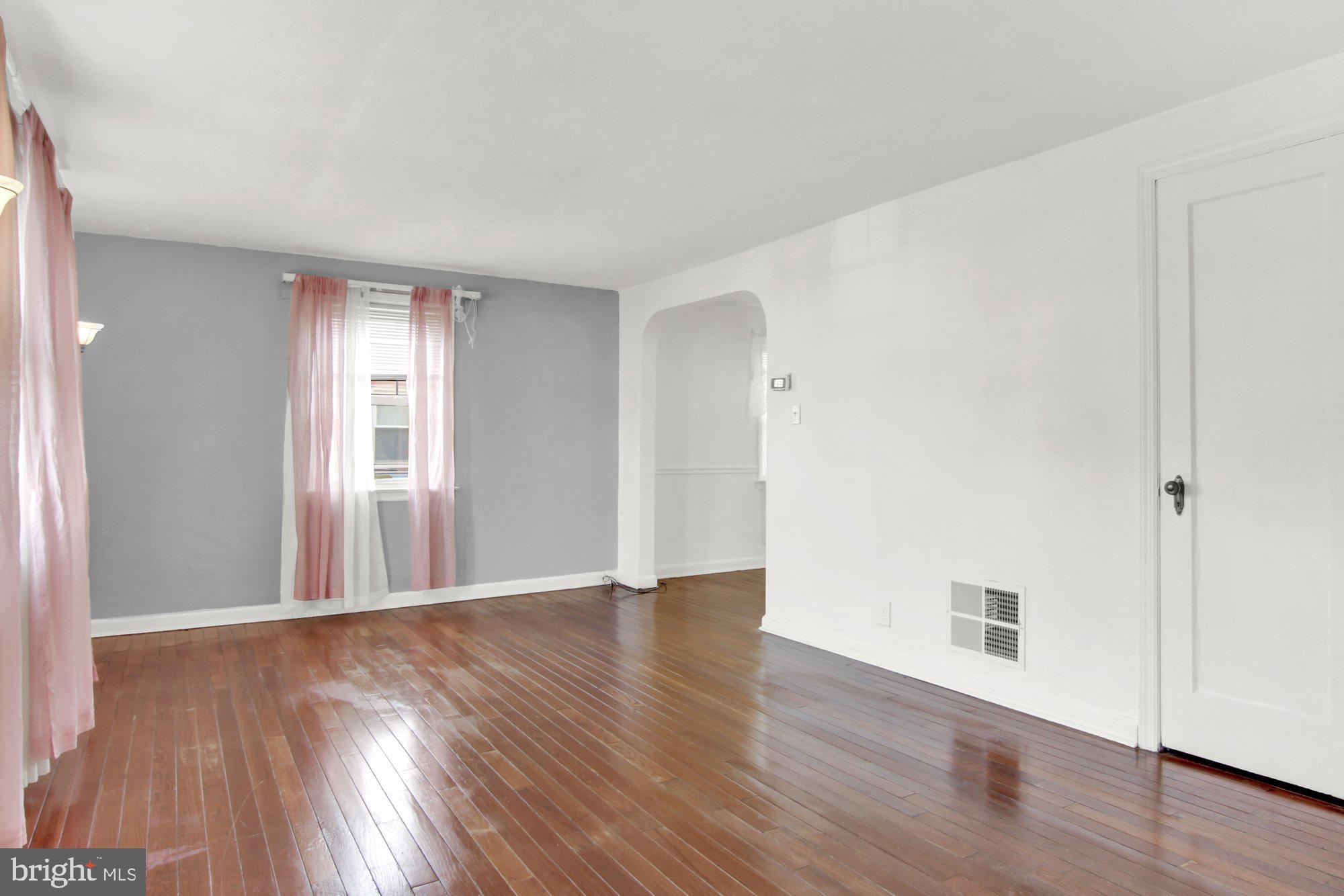 3747 Rutherford Street Harrisburg, PA 17111 - Photo 4 of 33 Gallery Image 4