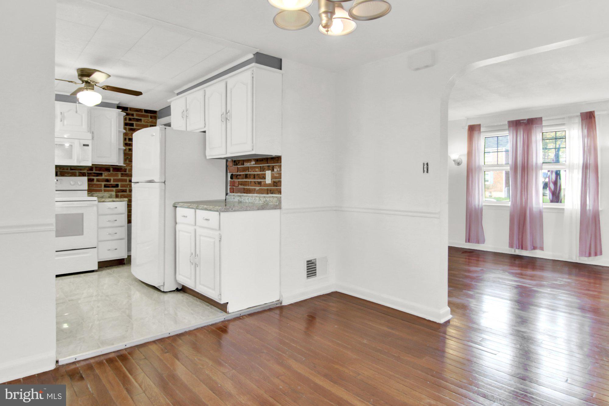 3747 Rutherford Street Harrisburg, PA 17111 - Photo 7 of 33 Gallery Image 7