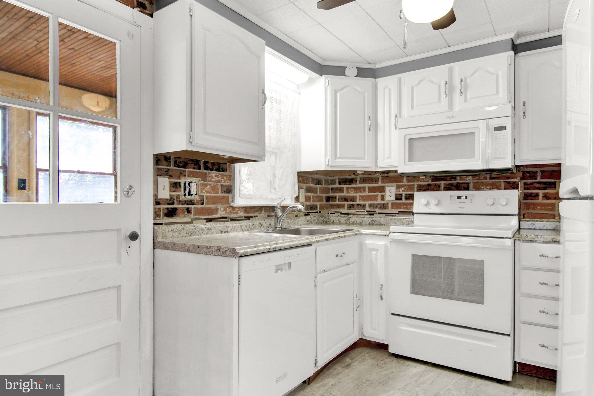 3747 Rutherford Street Harrisburg, PA 17111 - Photo 10 of 33 Gallery Image 10