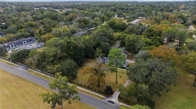 $375,000 | 916 Northeast 28th Avenue, Ocala, FL 34470