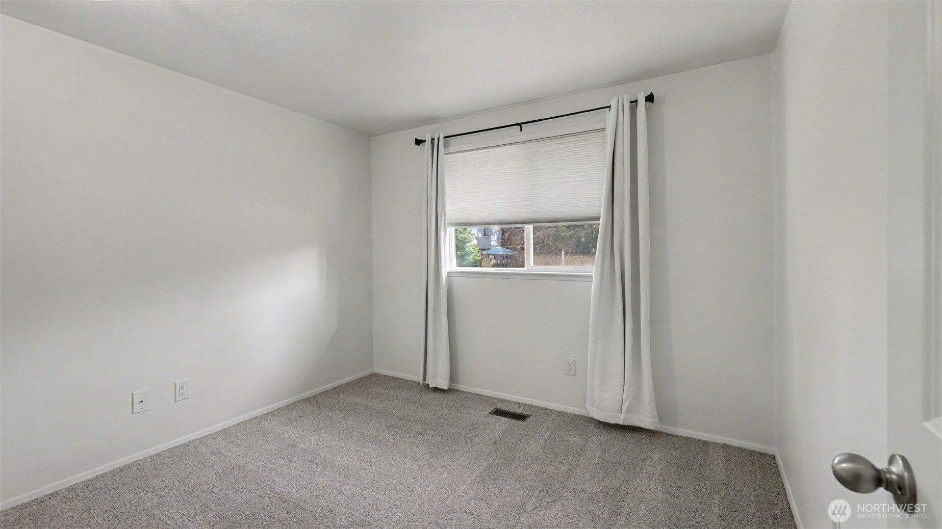 17815 152nd Place Southeast Renton, WA 98058 - Photo 19 of 30