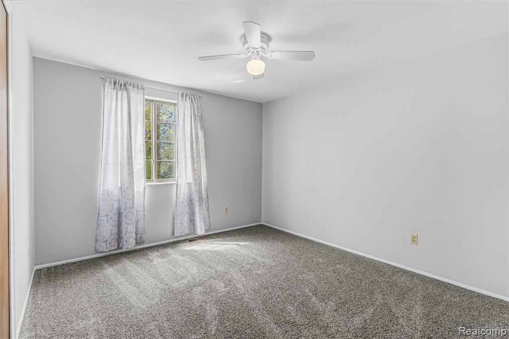 604 Luce Avenue Flushing, MI 48433 - Photo 29 of 47