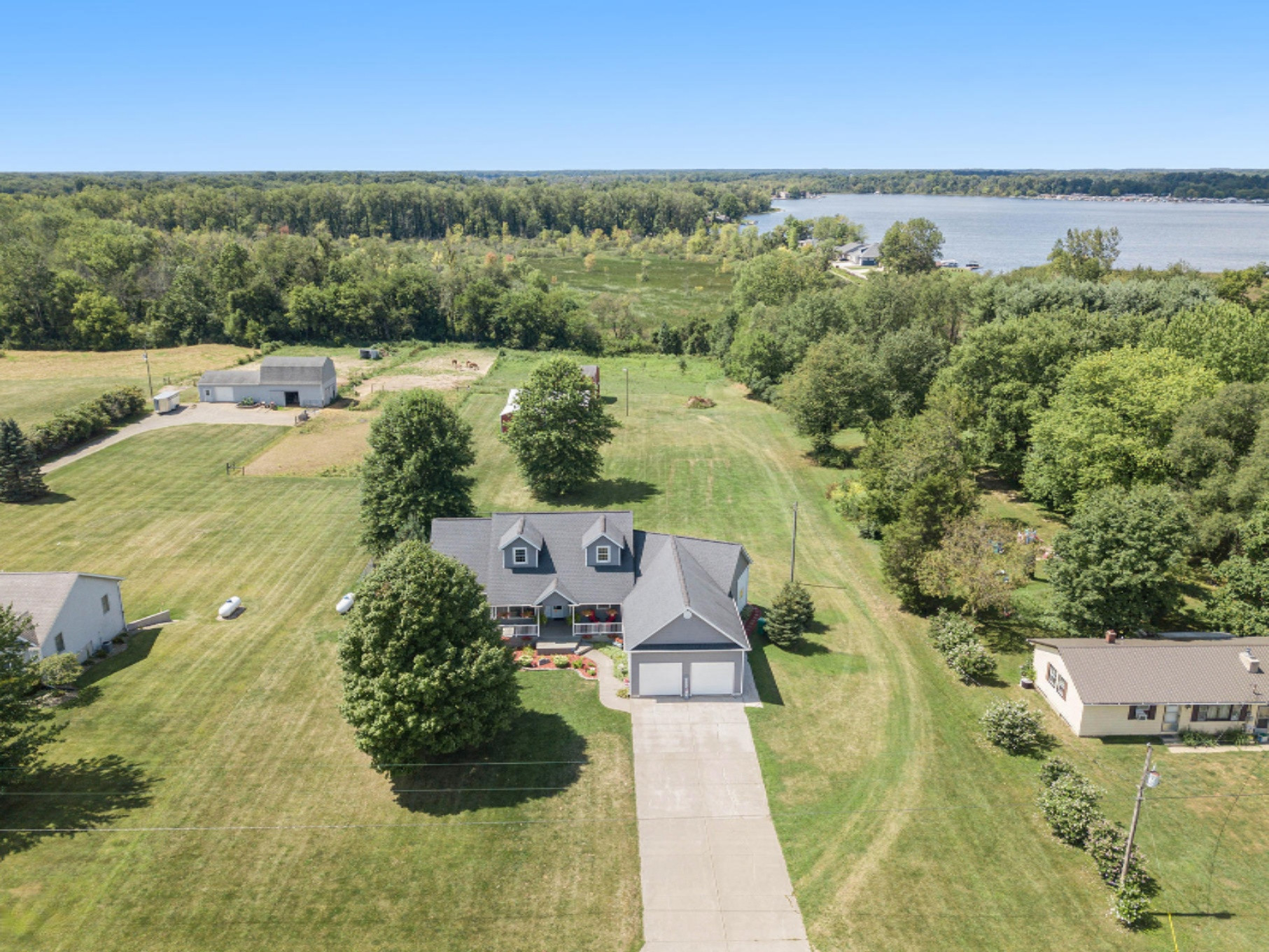 68344 Cassopolis Road Edwardsburg, MI 49112 - Photo 28 of 36 DJI_0413