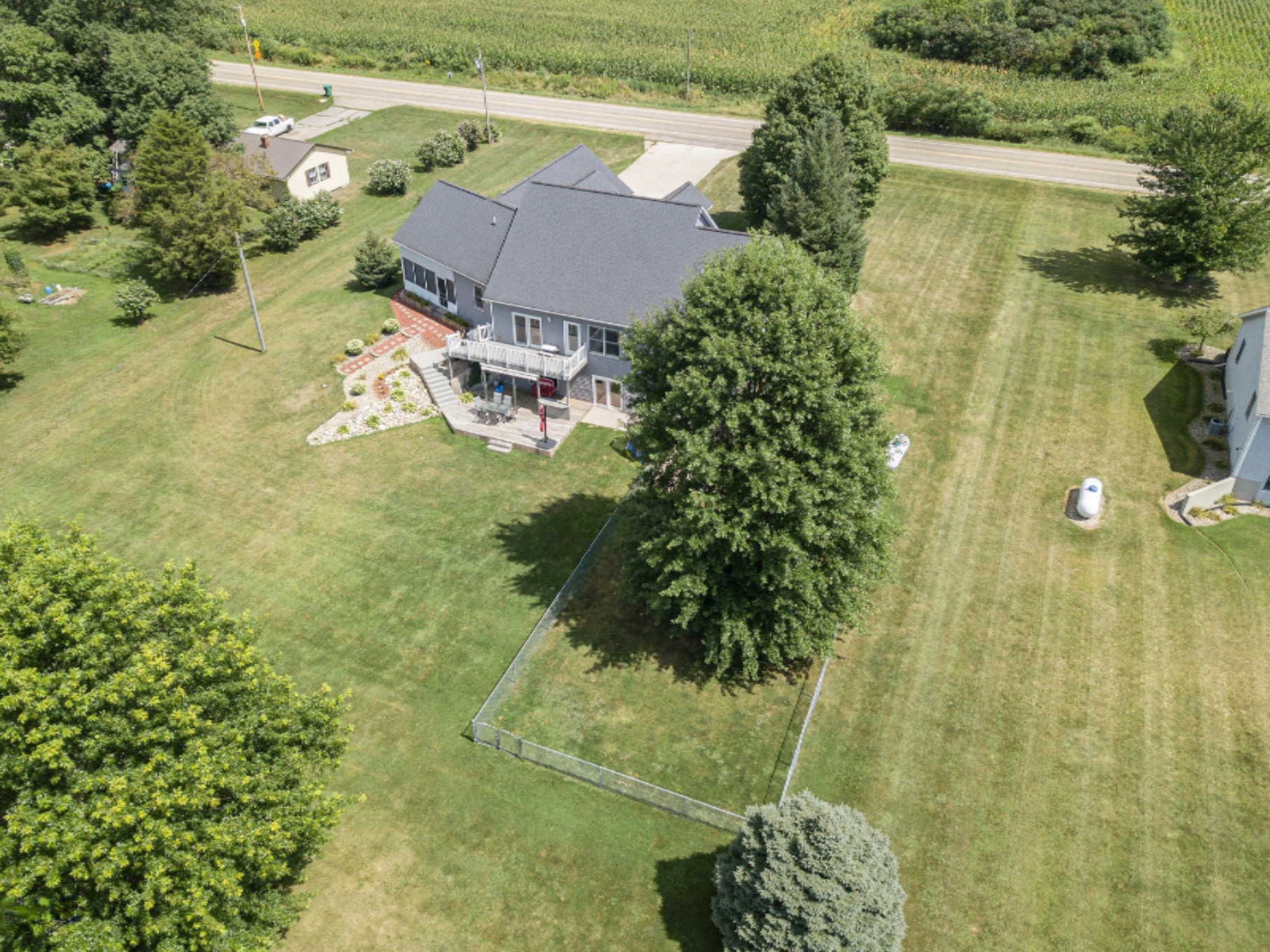 68344 Cassopolis Road Edwardsburg, MI 49112 - Photo 32 of 36 DJI_0421