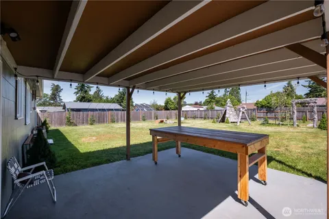 a view of outdoor space