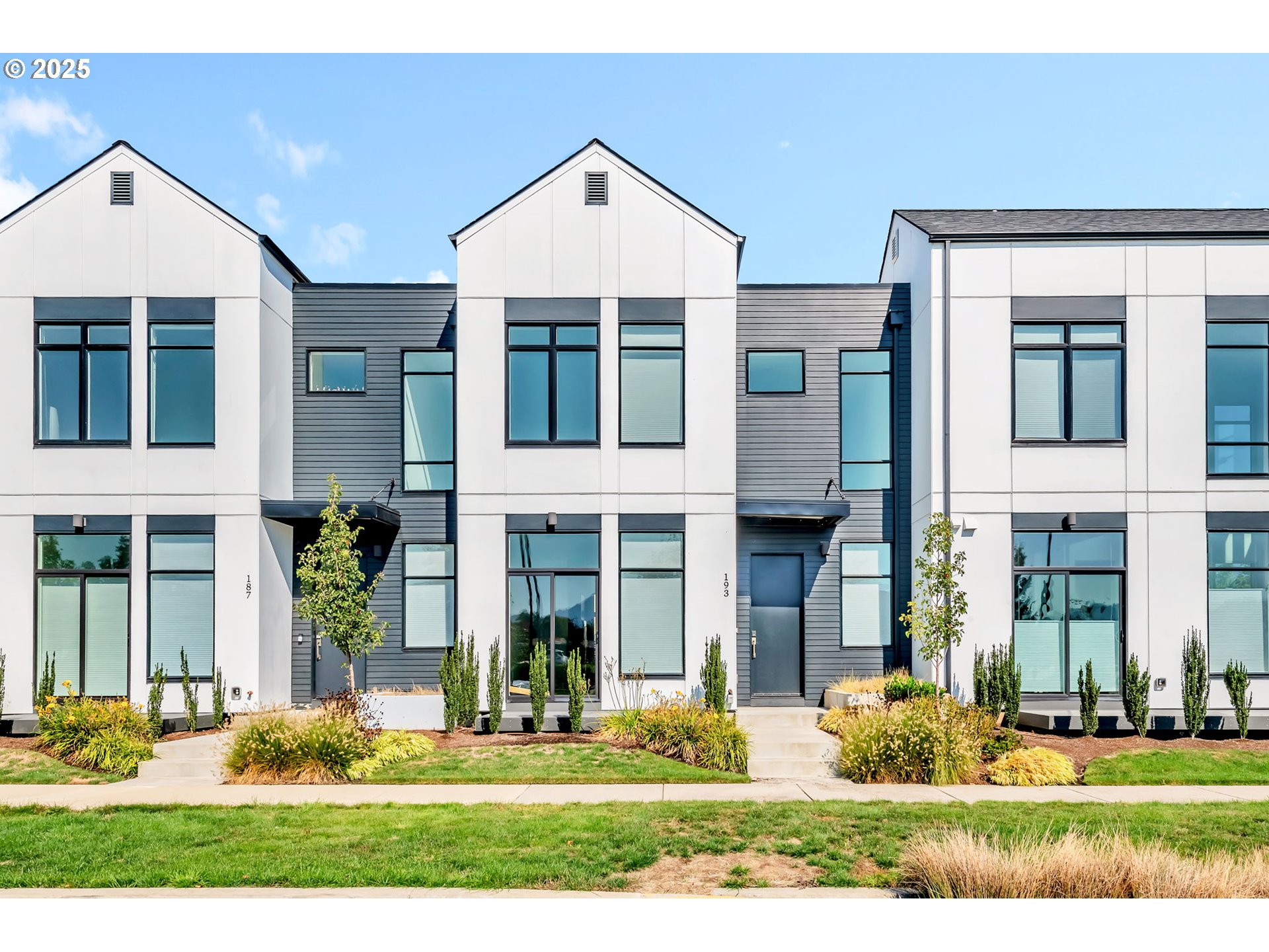 193 East 20th Avenue Eugene, OR 97405 - Photo 2 of 39