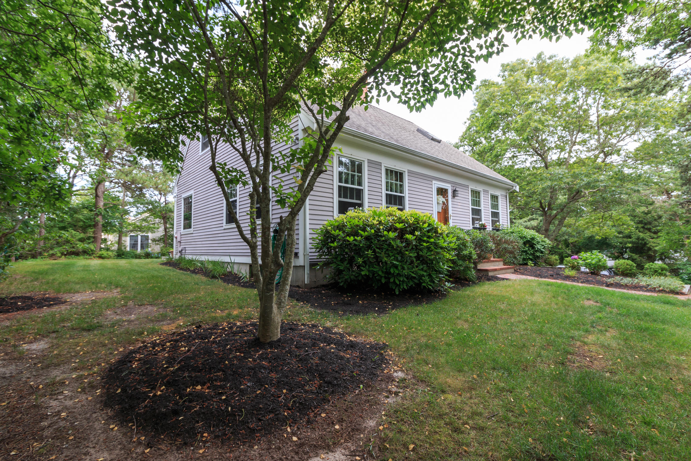 8 Naushon Road Sagamore Beach, MA 02562 - Photo 4 of 35 WeichertRE-1741