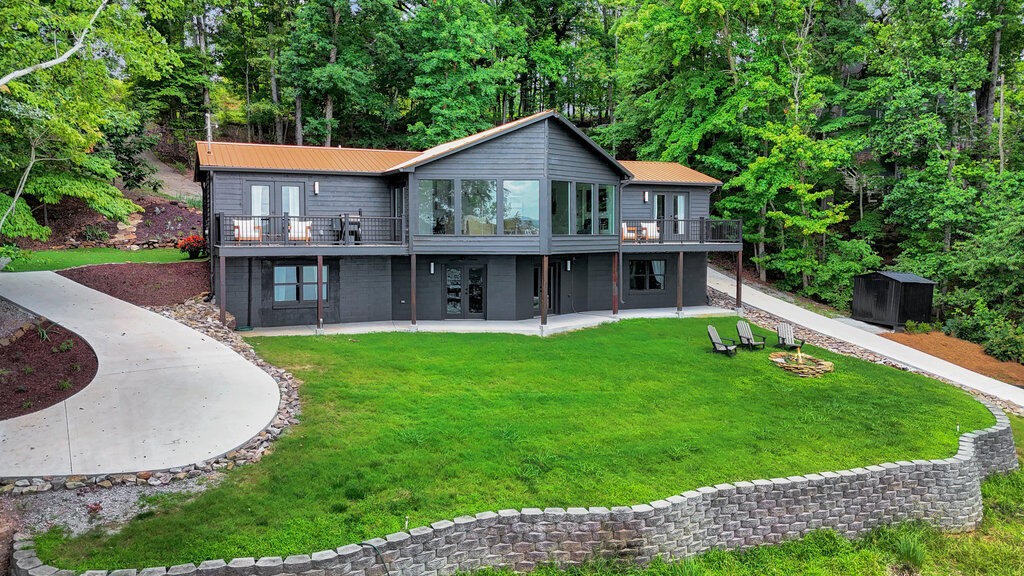 135 Nancy Point Road Spring City, TN 37381 - Photo 3 of 55 Gallery Image 3