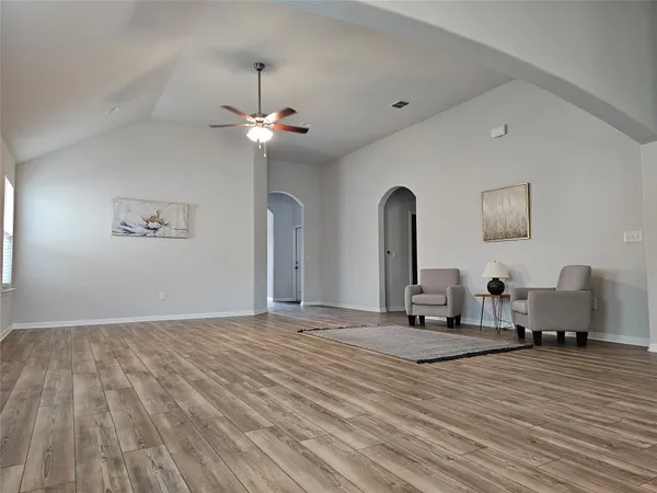 $2,475 | 10220 Laurie Lane, Austin, TX 78747