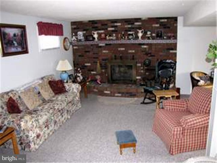 3 Wexford Road Gibbsboro, NJ 08026 - Photo 17 of 19 Family Room
