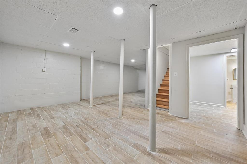 2529 Riggs Drive Atlanta, GA 30344 - Photo 20 of 26 Gallery Image 20
