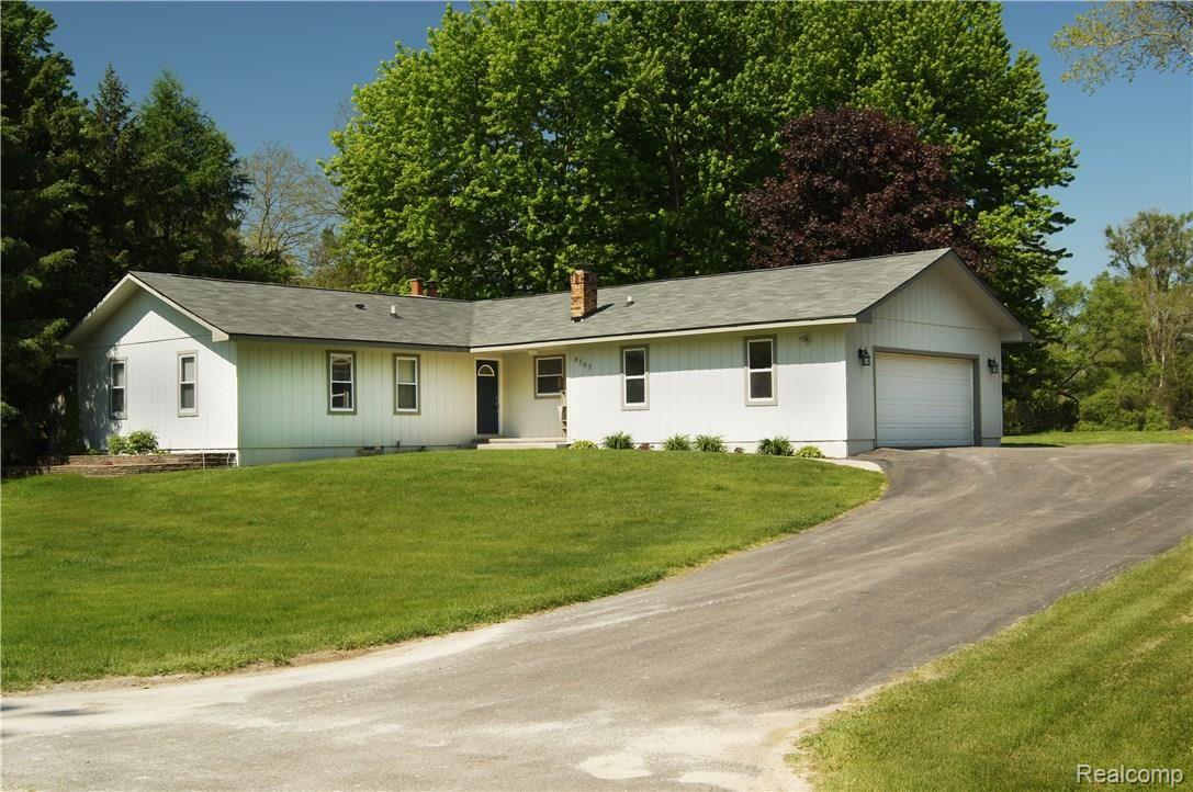 4363 Old Mill Road Pinckney, MI 48169 - Photo 3 of 45 Corner view.jpg