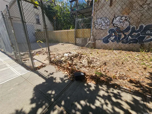$320,000 | 1342 Herkimer Street | Bedford-Stuyvesant