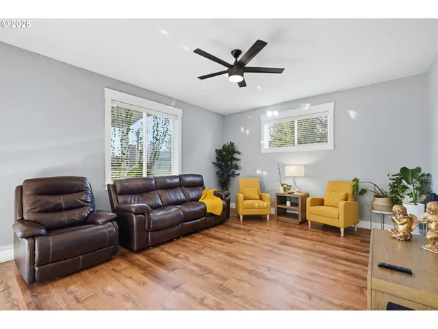 $619,900 | 1228 I Street, Washougal, WA 98671