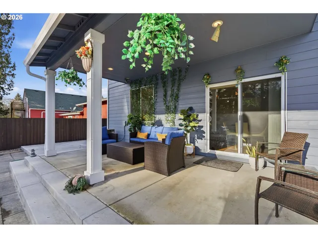 $619,900 | 1228 I Street, Washougal, WA 98671