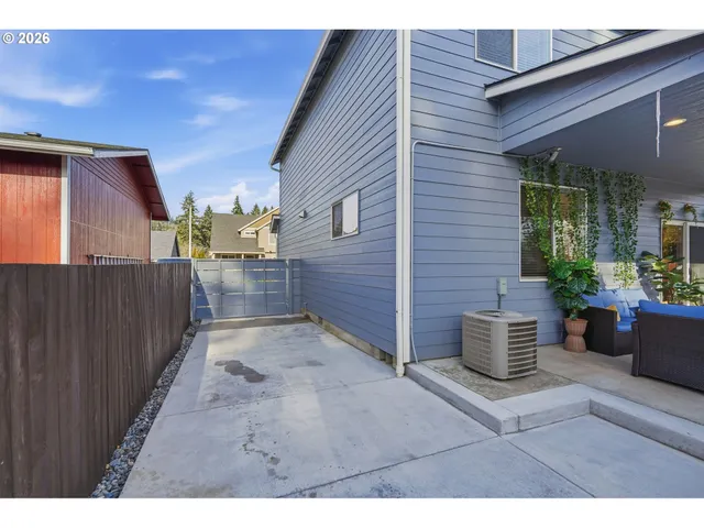 $619,900 | 1228 I Street, Washougal, WA 98671