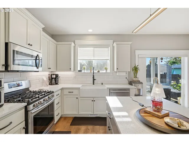 $619,900 | 1228 I Street, Washougal, WA 98671