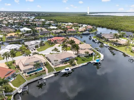$899,900 | 1711 Los Alamos Drive, Punta Gorda, FL 33950