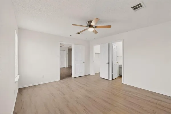 $1,350 | 150 Lobo Lane, Unit B, Little Elm, TX 75068