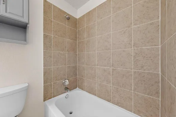 $1,350 | 150 Lobo Lane, Unit B, Little Elm, TX 75068