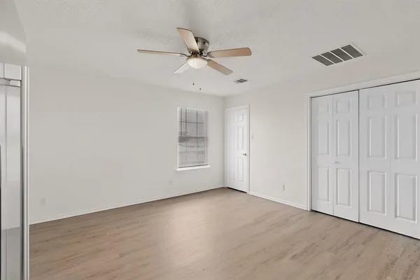 $1,350 | 150 Lobo Lane, Unit B, Little Elm, TX 75068