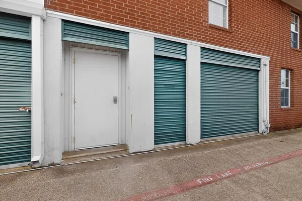 $1,350 | 150 Lobo Lane, Unit B, Little Elm, TX 75068