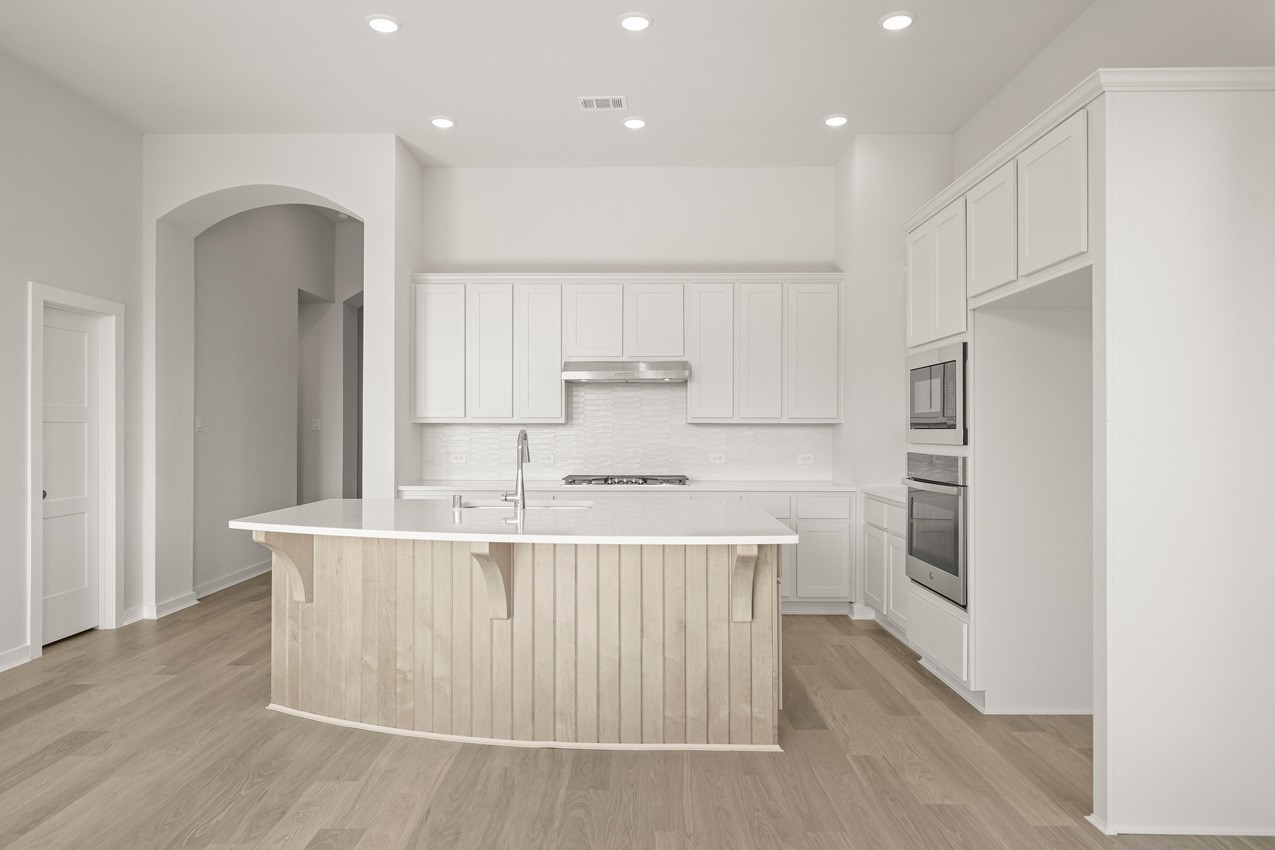 22218 Mount Whitney Road Waller, TX 77484 - Photo 6 of 23 Kitchen