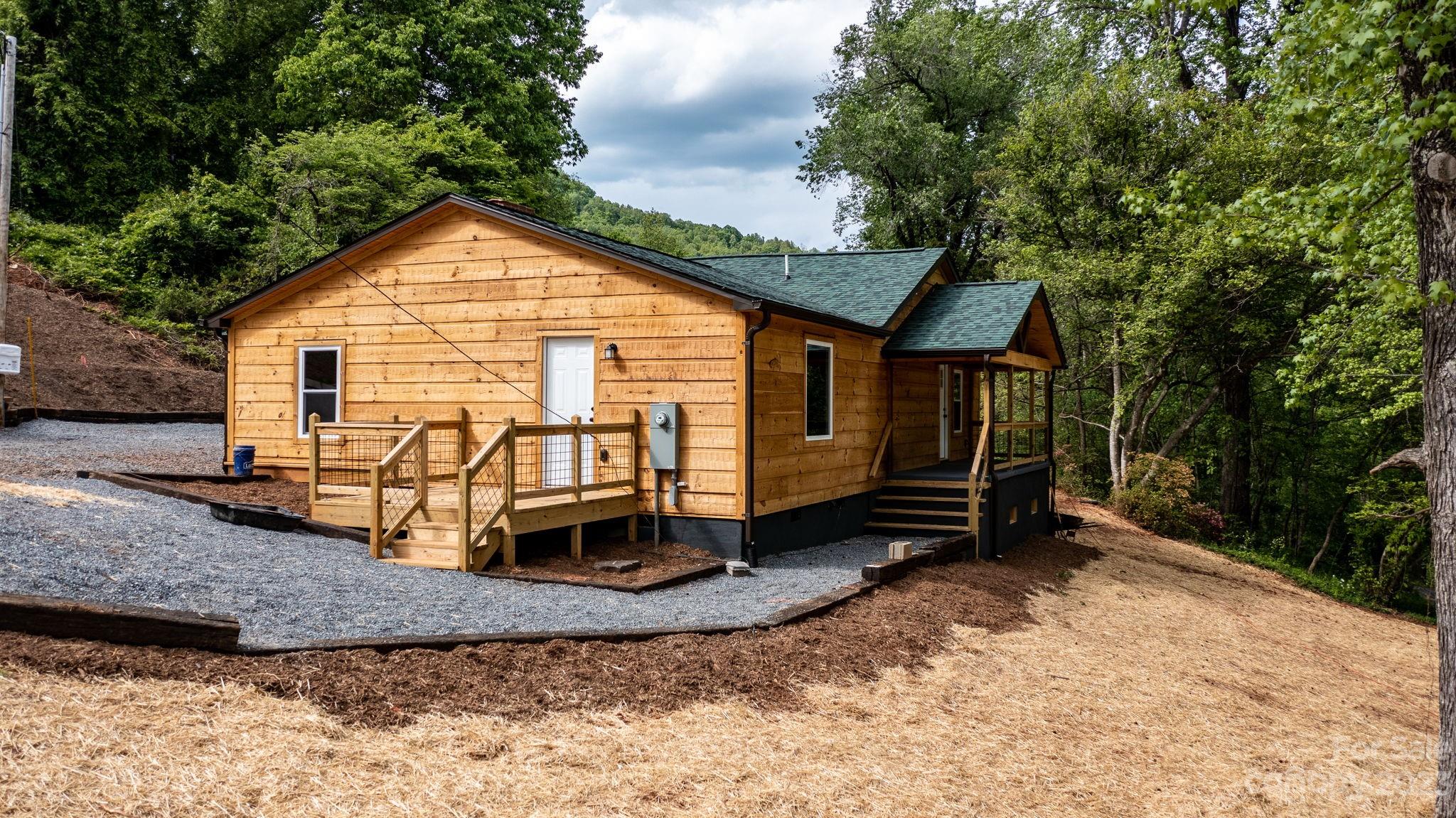 7494 Watershed Road Morganton, NC 28655 - Photo 17 of 25 Gallery Image 17