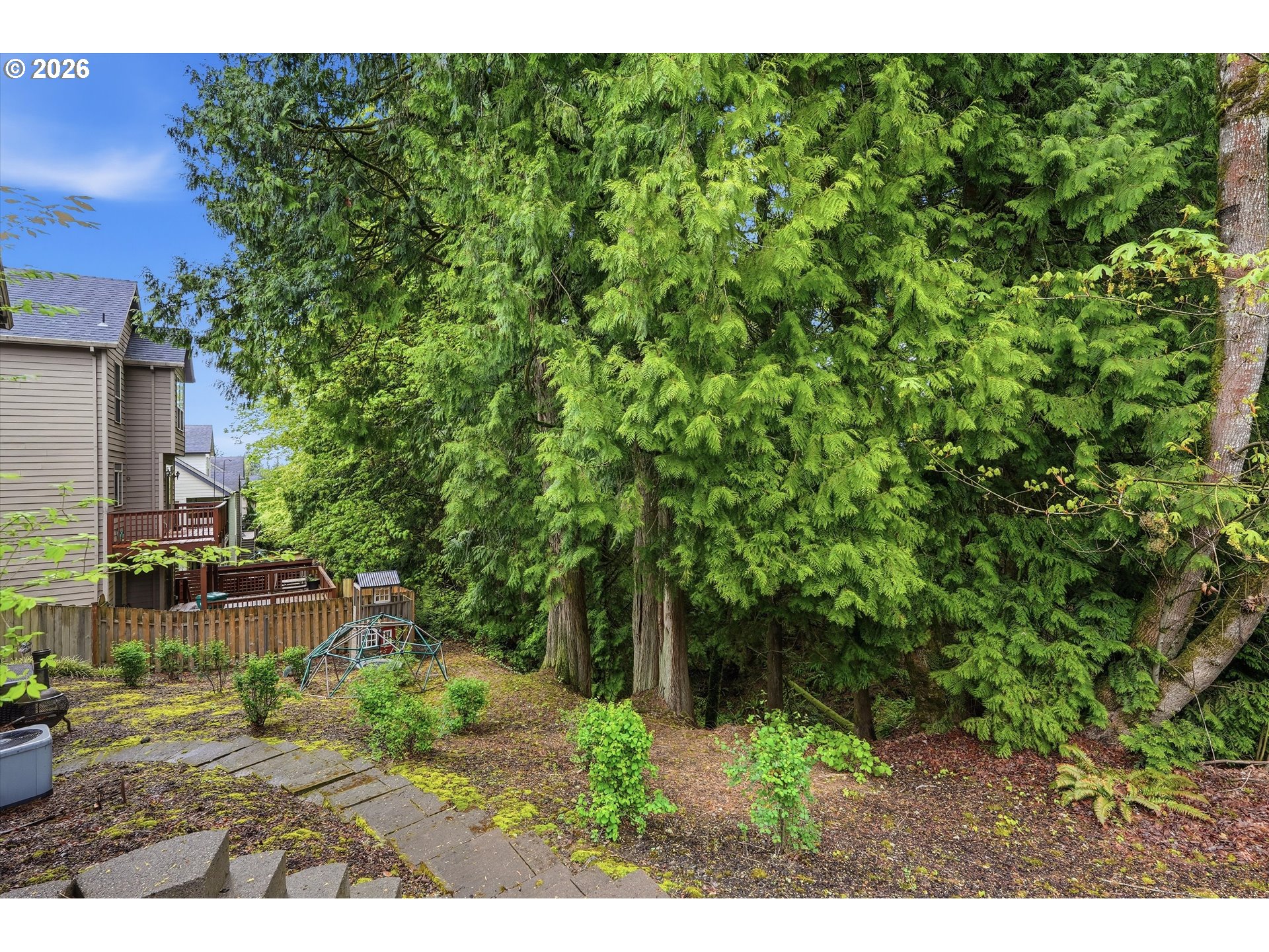 223 Southeast 29th Street Gresham, OR 97080 - Photo 37 of 40 Yard