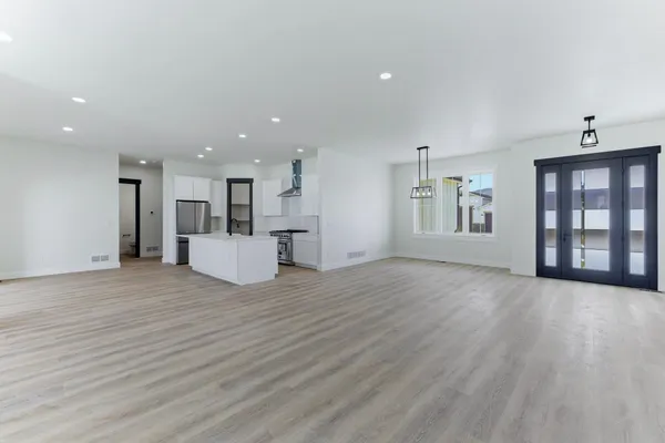 $789,000 | 2704 Berkshire Way, Casper, WY 82609