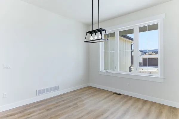 $789,000 | 2704 Berkshire Way, Casper, WY 82609
