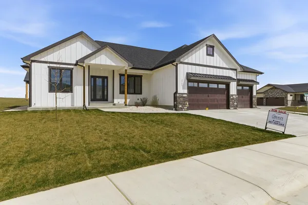 $789,000 | 2704 Berkshire Way, Casper, WY 82609