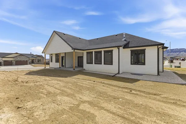$789,000 | 2704 Berkshire Way, Casper, WY 82609