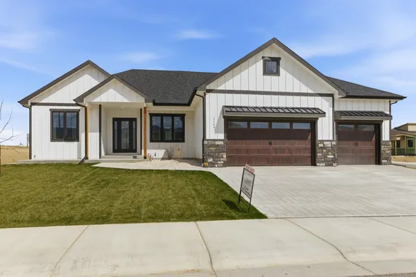 $789,000 | 2704 Berkshire Way, Casper, WY 82609