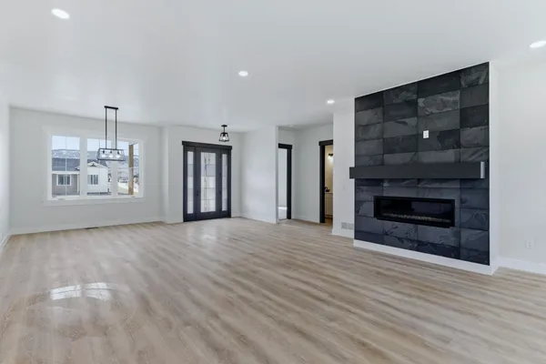 $789,000 | 2704 Berkshire Way, Casper, WY 82609