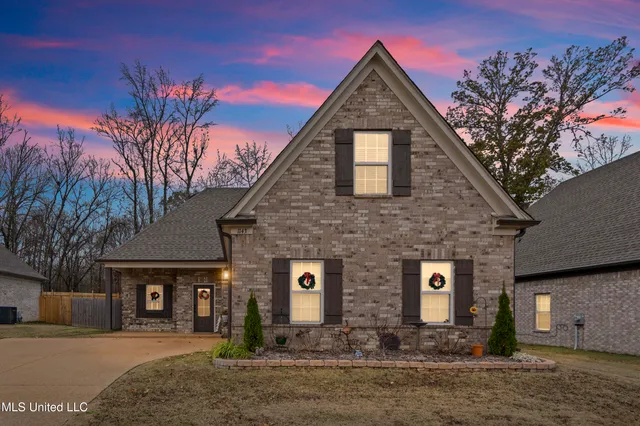 $352,900 | 1143 Pettigrew Drive, Hernando, MS 38632