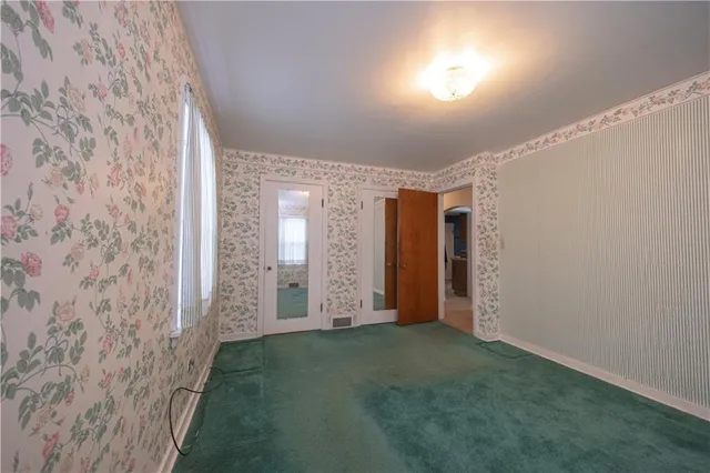 $315,000 | 30 Crystal Place, Oakmont, PA 15139