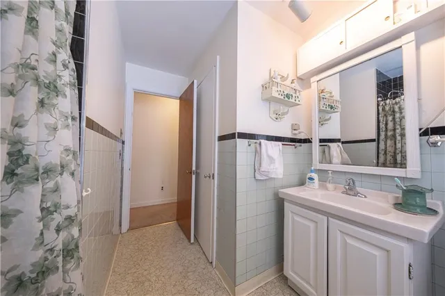 $315,000 | 30 Crystal Place, Oakmont, PA 15139