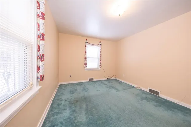 $315,000 | 30 Crystal Place, Oakmont, PA 15139