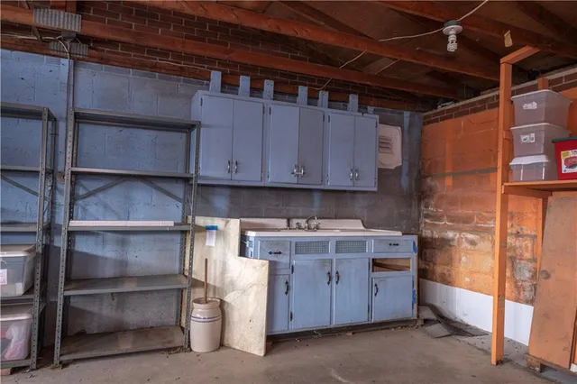 $315,000 | 30 Crystal Place, Oakmont, PA 15139