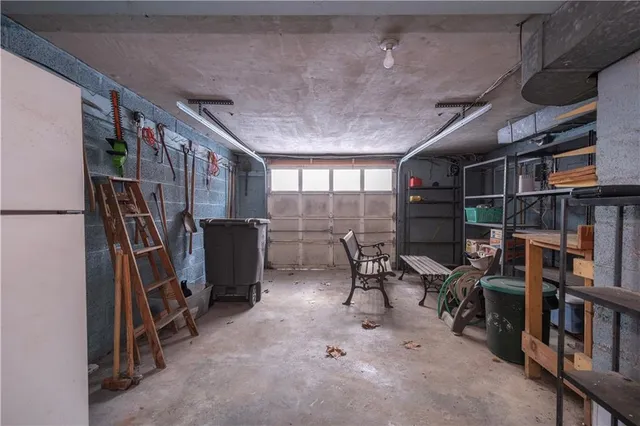 $315,000 | 30 Crystal Place, Oakmont, PA 15139