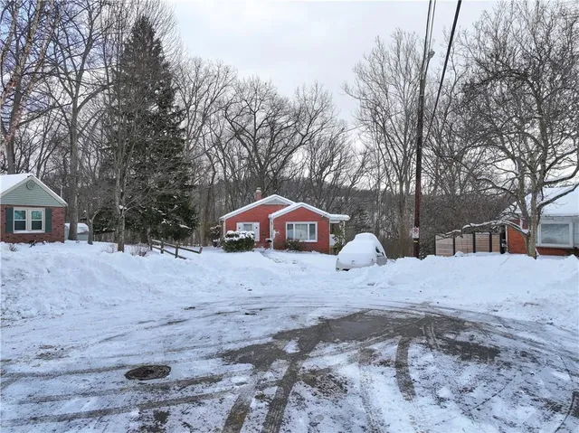 $315,000 | 30 Crystal Place, Oakmont, PA 15139