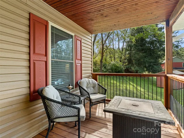 a outdoor view with a sitting space