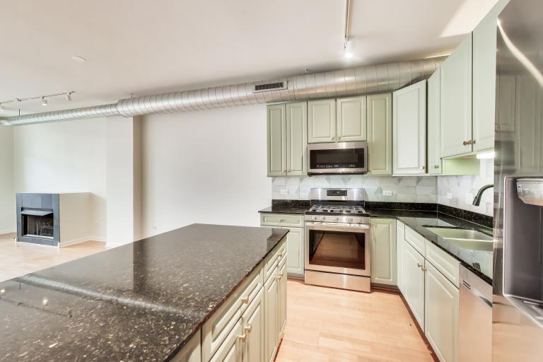 1200 West Monroe Street, Unit 607 Chicago, IL 60607 - Photo 15 of 44 Gallery Image 15