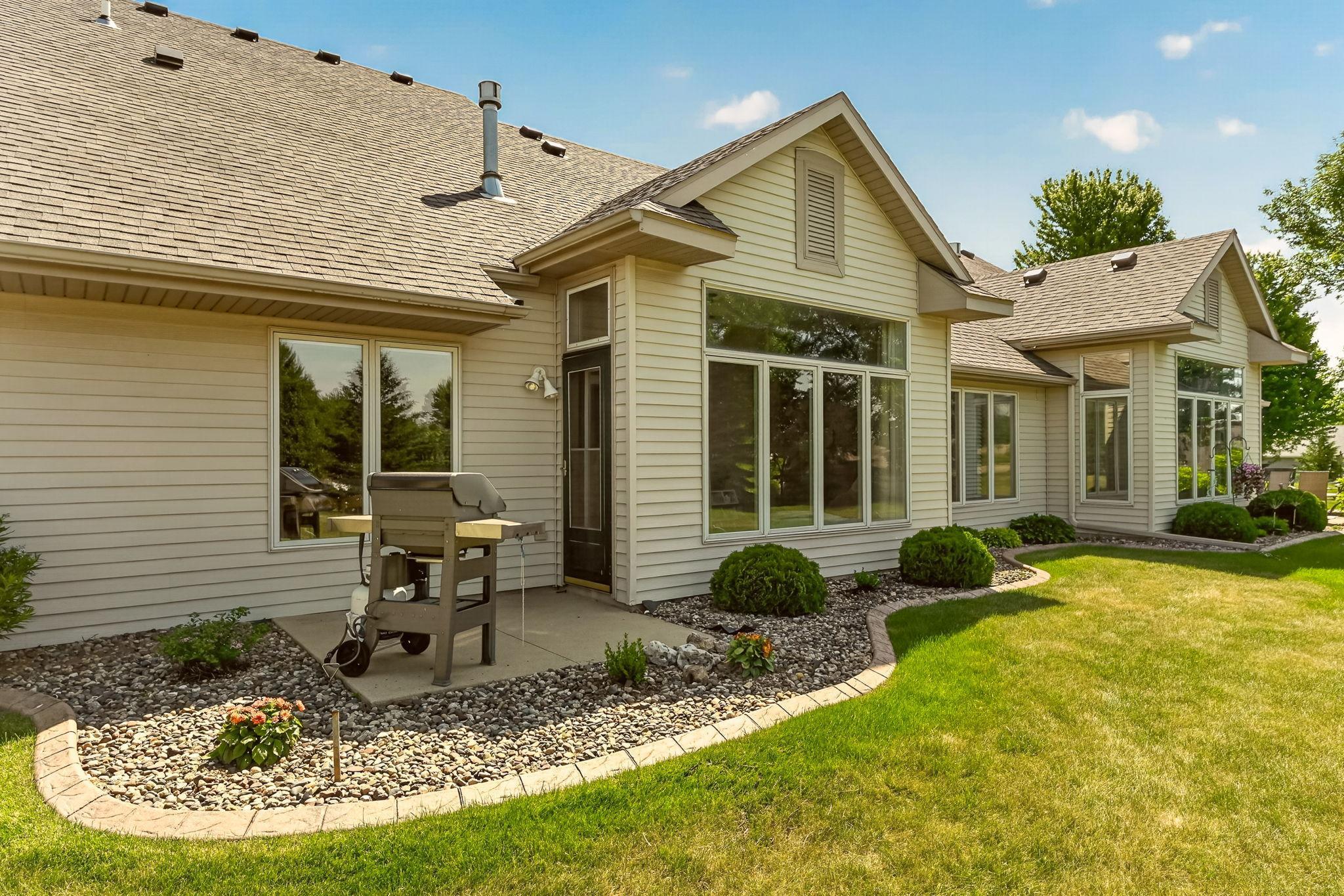 5211 Gemstone Lane Northwest Rochester, MN 55901 - Photo 4 of 33