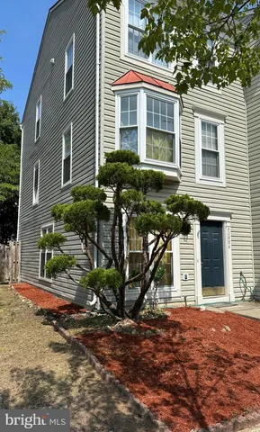 $2,650 | 43004 Beachall Street, Chantilly, VA 20152