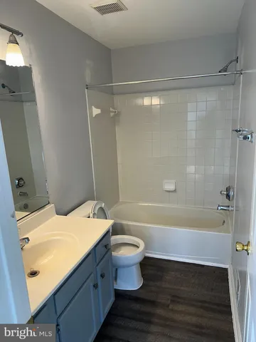 $2,650 | 43004 Beachall Street, Chantilly, VA 20152