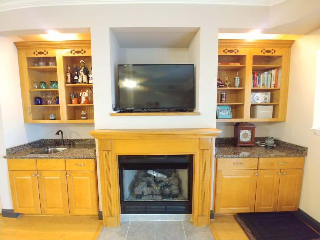 1235 New Lake Road, Unit 2 Spring City, TN 37381 - Photo 5 of 17 Cozy up to the fireplace