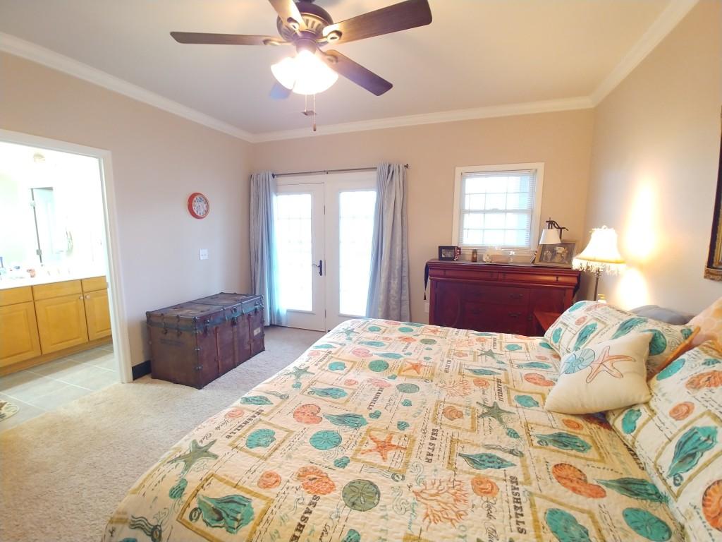 1235 New Lake Road, Unit 2 Spring City, TN 37381 - Photo 7 of 17 Master Ensuite